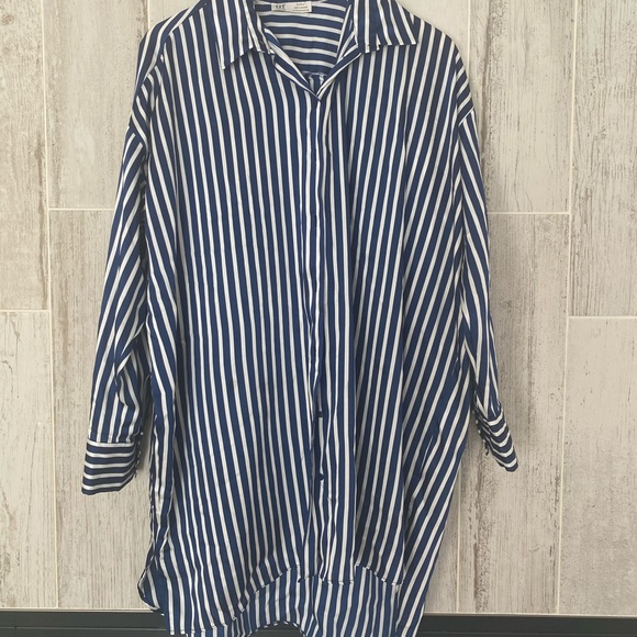 Zara silky striped tunic button up - Picture 1 of 2
